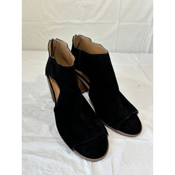 Lucky Brand Keight Suede Peep Toe Ankle Bootie Size 8.5 M - Picture 1 of 12